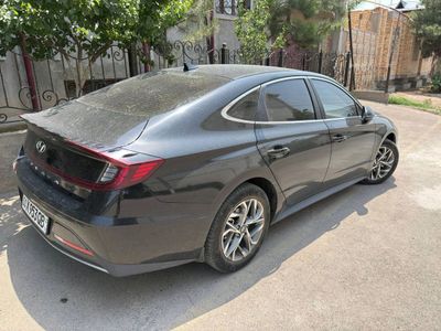HYUNDAI SANATA