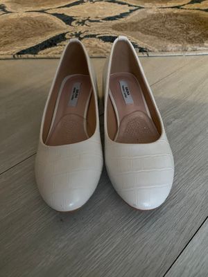Ayol/qizlar tuflisi Sifati a'lo