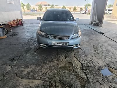 srochni sotiladi, Yili 2015 Narxi 8500$