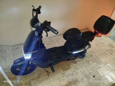 Skuter elektricheskiy yurishi zor pachti yengi
