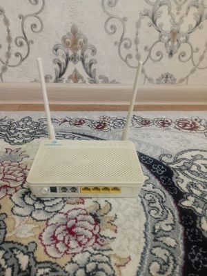 Wifi router sotiladi