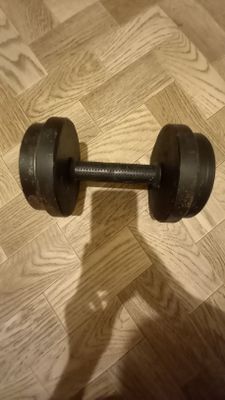 Гантеля для спорта