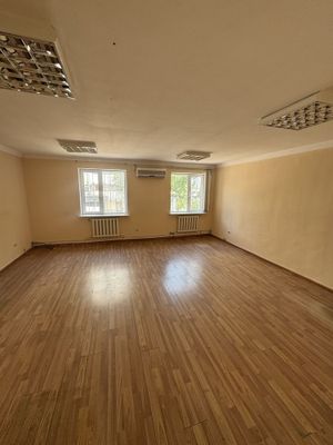 Срочно Шота Руставели. Аренда Нежилое