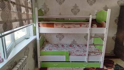 Двухэтажный кровать для детей
