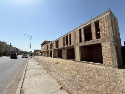 TAYYOR ZO’R LOKATSIYADAN 3 sotiqli bino sotiladi