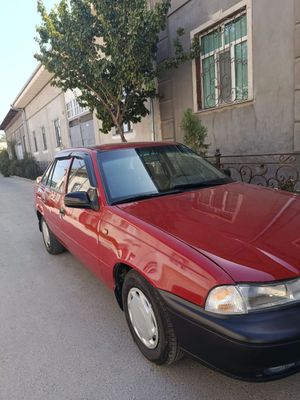 Нексия 1 сотилади