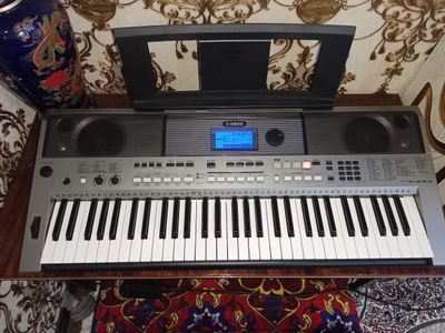 Yamaha psr 443 sotiladi.