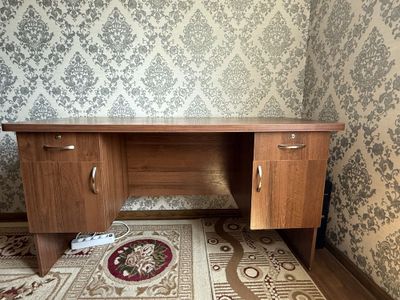Писминний столлл