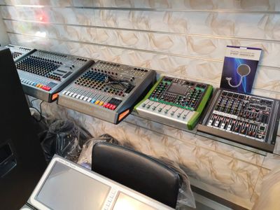 Pult mixer 4 kanali