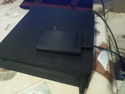 Ps4 lar uchun tayyor 2TB tashqi hard +100dan ortiq yuklangan oʻyinlar