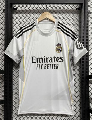 Lux kachestva futbol formalari