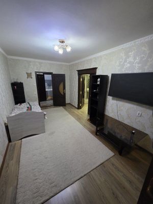 Срочни ижарага 2 хона уй берилади