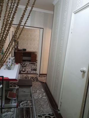 UY sotiladi 2 Xona Toshkent Shahar Sergeli tumanida joylashgan