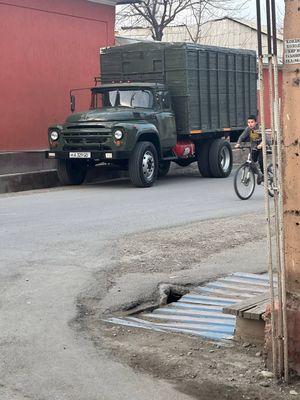 Zil 130 bortovoy