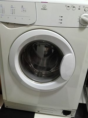 indesit kir mashina sotiladi!