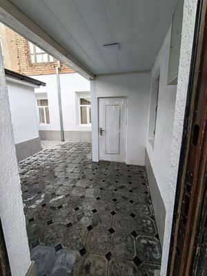 Сдается в сренду Дом. 35школа. 3 комнаты.