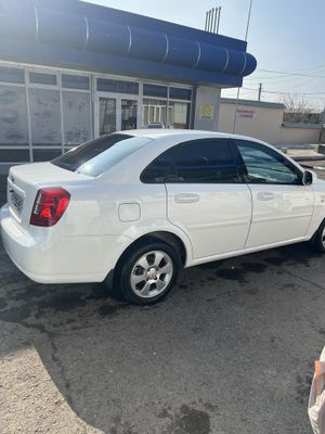 Chevrolet jentra 3 navarot