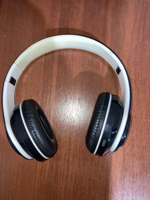 Bluetooth наушник