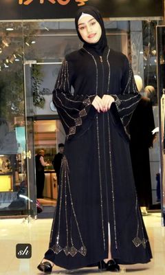 Nozik didli ayollarimiz uchun Abaya xalatimiz
