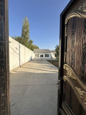 Iyk ota 12 sotix uchastka sotiladi