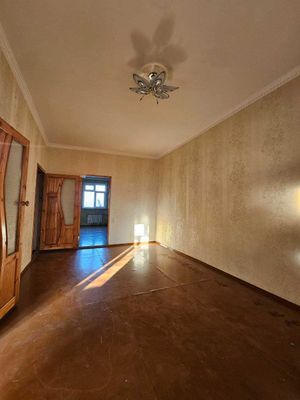 Продам квартиру Лисунова 4, 2/4/4, зеркалка, 57 м2, метро