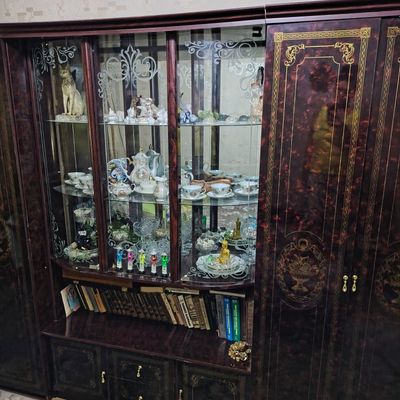Продам вместительную стенку
