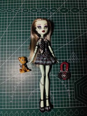 Фрэнки Штейн, оригинальная версия monster high, кукла монстер хай