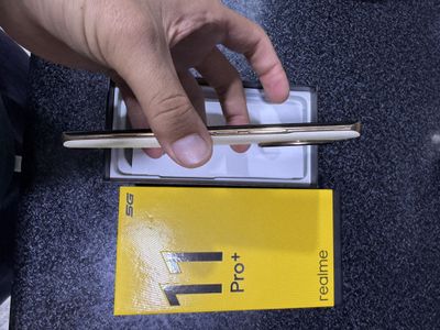 realmi 11 pro plus pamit 12.256g holati ideal karopka dak bor