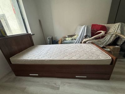 Продается односпальная кровать