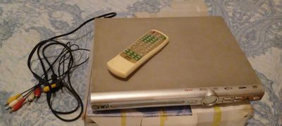Двд плеер LG срочно продам