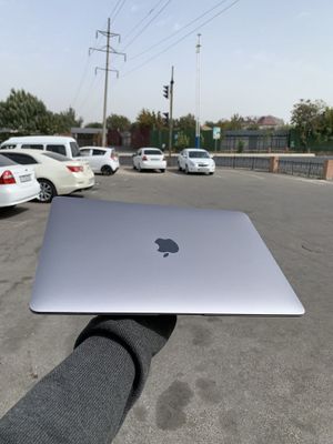 MacBook Air M1 8/256