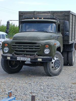 Zil 130 sotiladi