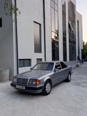 Mercedes Benz w124 D200