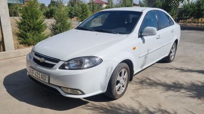 Жентра сотилади йили 2019 пр 130000 эшик краска коган жойи тоза