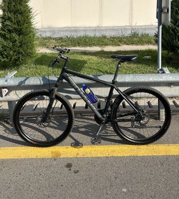 Velosiped giant atx