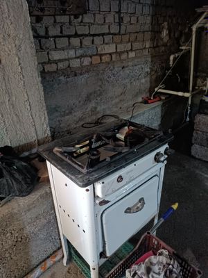 Gaz plita 2tali sotiladi