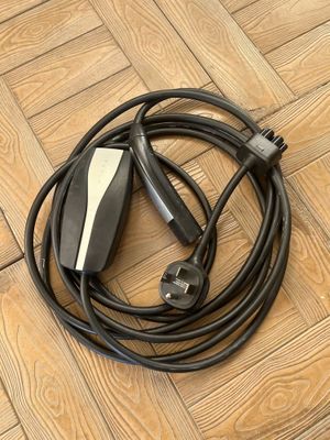 Tesla mobile connector зарядка