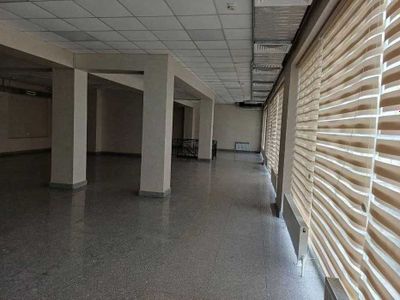 Сдаётся в аренду коммерческое помещение. 302 кв.м. Сергели