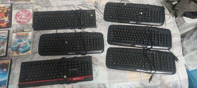продам клавиатуру и диски с играми