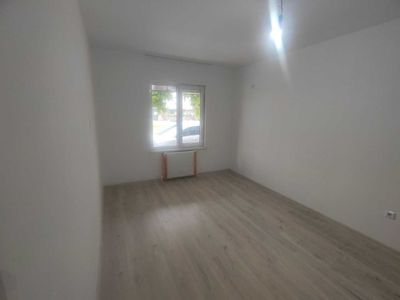 Eco bozor taraf novostroykada kvartira tartibli insonlarga bez makler