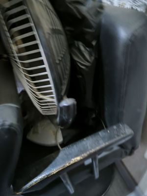 Продам б/у кресла для Салона красоты 4и 1