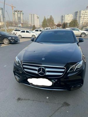 Mercedes Benz W213 E200