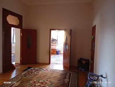 1 ni yolida 98 kv infin bank togrisida Maktab bog'cha bozor yaqin joy