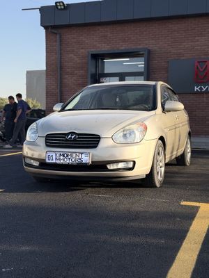 Hyundai accent