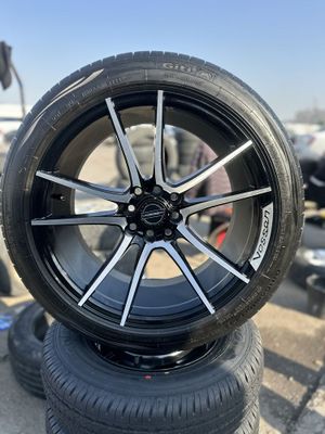 Vossen 17 Diska balon sotiladi