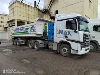 HOWO MAX ZZ4257V424KE1C, Mercedes-Benz White