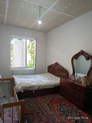 Uy sotiladi 2.7 sotix 85.000