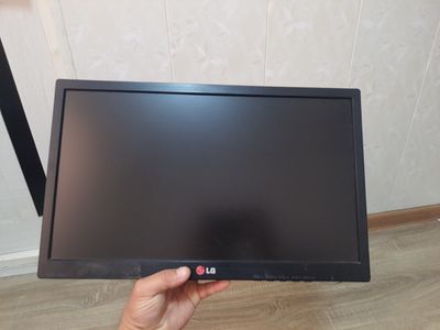 Монитор LG 19 Led