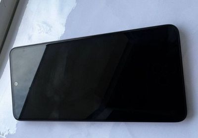 Srochna redmi note 13 sotiladi