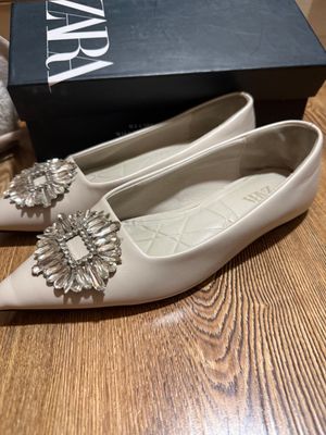 Продам Zara обувь